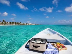 Prepared food and chilled drinks for a Puerto Morelos boat day on the Caribbean Sea